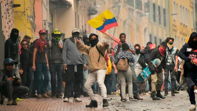 Protestas en Quito contra el alza de combustible. Foto: AFP.