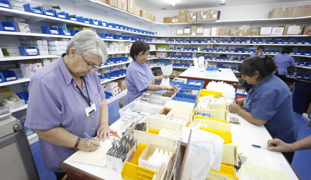 EsSalud comprará medicinas en el exterior para sincerar precios