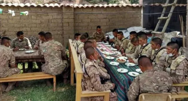 Familia comparte almuerzo con soldados y serenos durante toque de queda en Cusco.