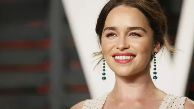 Emilia Clarke revela que fue presionada para hacer escenas con desnudos en GOT