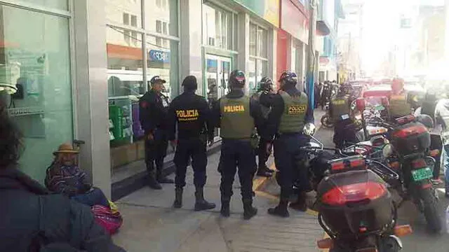 Asaltantes vestidos de PNP se llevan S/ 400 mil en Puno