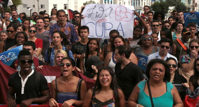 Las dudas de los veinteañeros ante la salida de Raúl Castro 