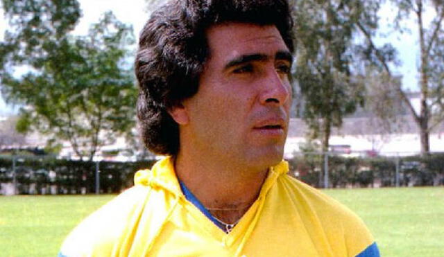 Carlos Reinoso brilló con la camiseta del América en la década de los 70. | Foto: Prensa América