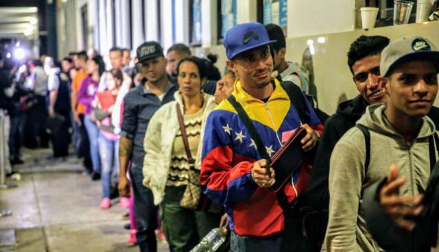 Venezolanos compiten con peruanos por puestos de trabajo de 1.000 soles