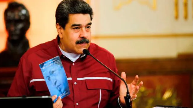 Presidente de Venezuela habla en un anuncio televisado en el Palacio de Miraflores. Foto: AFP