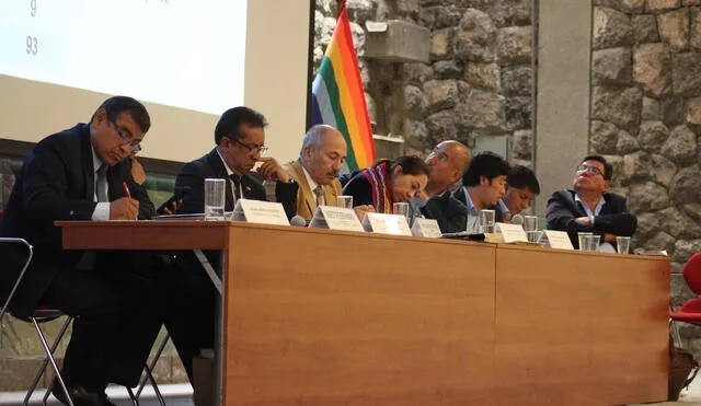 Alcaldes de Cusco contra ampliación de concesión a favor de Fetransa 