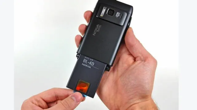 Los smartphones con baterías removibles