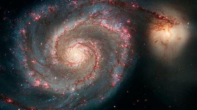 NASA: telescopio espacial capta imagen de la galaxia Remolino
