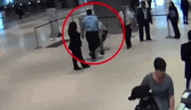 YouTube: empleado de United Airlines golpeó a hombre de 71 años 'luego de interrumpirlo' [VIDEO]