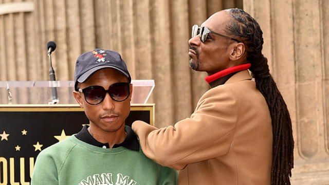 Rapero Snoop Dogg ya tiene su estrella de Hollywood y lo celebró a su fiel estilo [VIDEO]