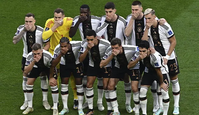 Los jugadores de Alemania se taparon la boca como protesta contra la FIFA y Qatar. Foto: AFP