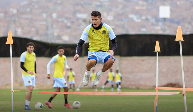 Sandoval realizó un trabajo separado del resto de sus nuevos compañeros. Foto: Cusco FC.