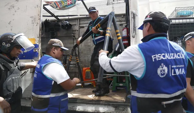 Municipalidad de Lima: Operativo para erradicar ambulantes en Mesa Redonda [FOTOS]