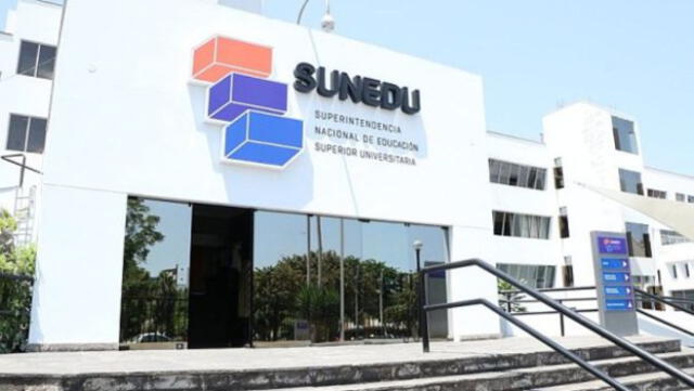 Sunedu convoca a universidades para que tramiten su licenciamiento