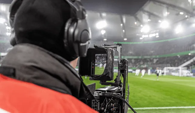 La liga alemana ha apostado por experimentar con la transmisión de partidos en formato vertical.
