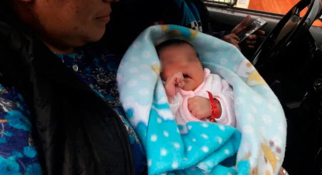 San Anita: bebé fue abandonada al lado de un vehículo [VIDEO]