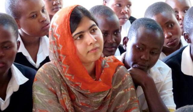 Malala celebra su último día en la escuela abriendo su cuenta en Twitter