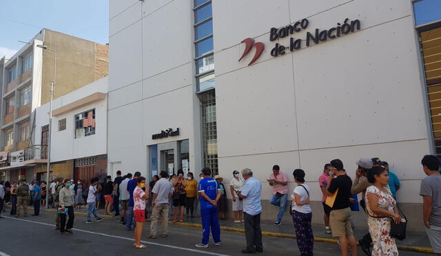 Largas colas en Banco de la Nación de Trujillo por cobros de subsidio de S/380