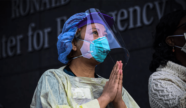 El teólogo argentino Ariel Alvarez Valdés sugiere respuestas a las interrogantes sobre Dios y la pandemia. | Foto: Getty Images.