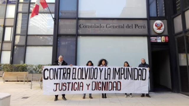 España: presentan manifiesto en rechazo al indulto en el Consulado del Perú en Barcelona