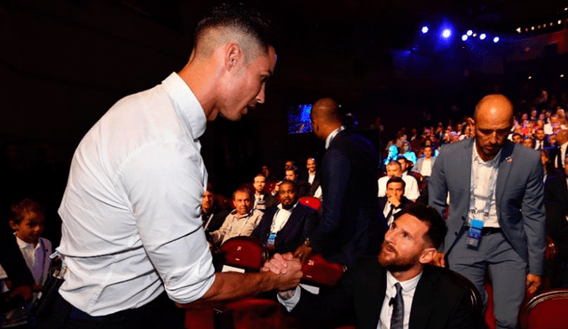 La misteriosa conversación entre Ronaldo y Messi en la ceremonia de la Champions League [VIDEO]