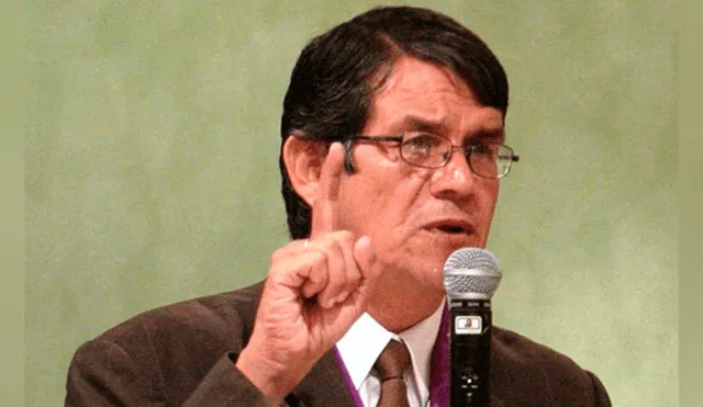Ciro Maguiña, Vicedecano del Colegio Médico del Perú.