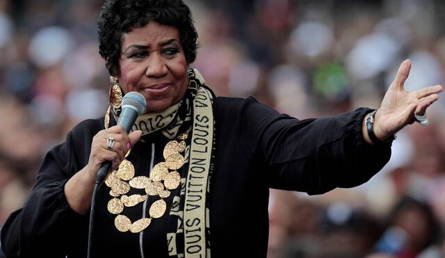 Cantantes y artistas escriben sentidas palabras para Aretha Franklin en sus redes