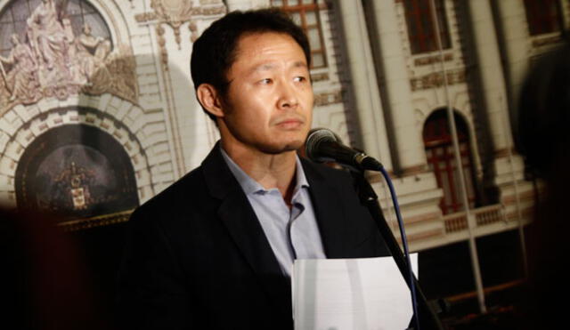 Vieira conversa con Kenji Fujimori para formar nueva bancada