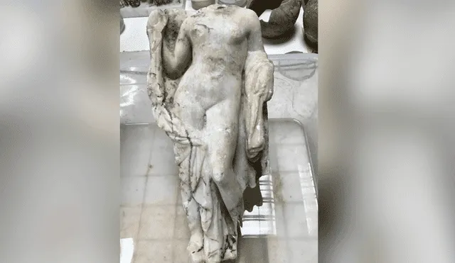 Grecia: Hallan estatua de Afrodita durante una excavación en Salónica