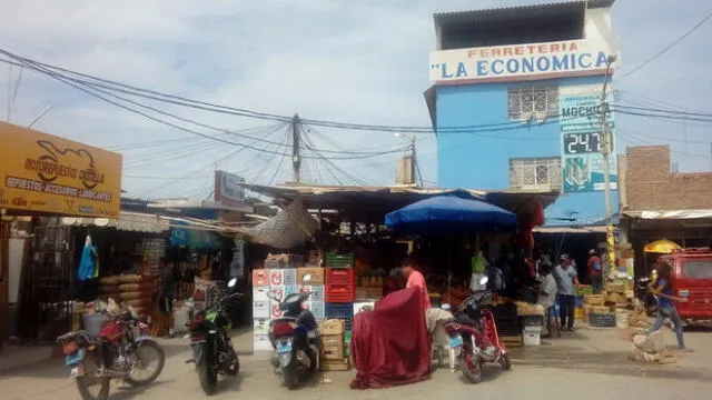 Piura: delincuentes armados asaltan tiendas de concurrido mercado 
