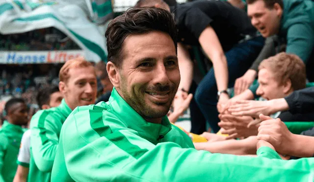 Claudio Pizarro y el insólito número que usará con la camiseta del Werder Bremen