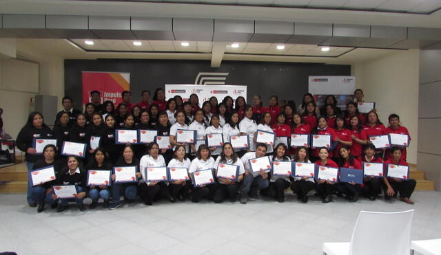 Junín: Impulsa Perú logra la inserción laboral de 55 jóvenes en puestos técnicos