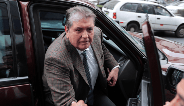 Alan García se deja ver dentro de la casa del embajador de Uruguay [FOTO] 