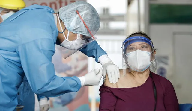 El objetivo de la primera fase será proteger la integridad del sistema de salud. Foto: Antonio Melgarejo / La República