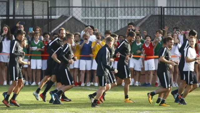 Nueva Zelanda completó su primer entrenamiento en Lima de cara al duelo ante Perú