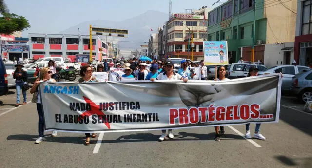 Chimbote: población marchó contra la violencia sexual a menores