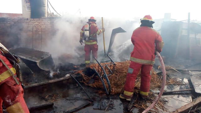 Chiclayo: incendio deja sin vivienda a familia en José L. Ortiz
