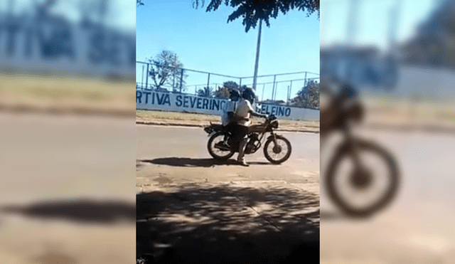  Motociclista comete infantil error y su acompañante paga las consecuencias [VIDEO]