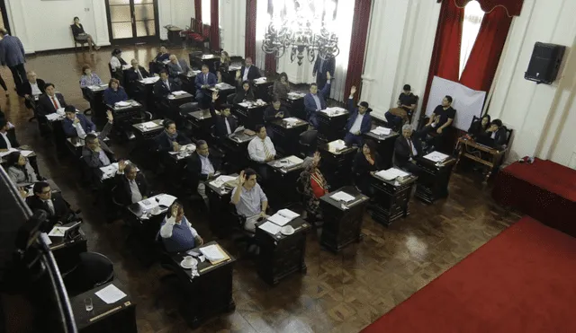 Concejo Metropolitano aprueba exhortar a empresas a renegociar contrato de peajes [VIDEO]