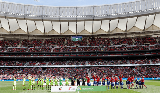 Récord mundial: más de 60 mil personas asistieron a partido de fútbol femenino en España [VIDEO]