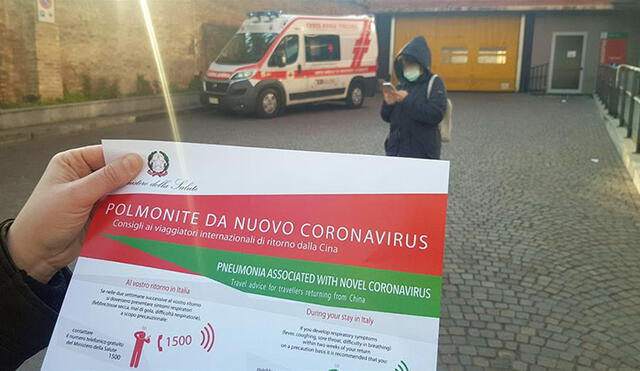 El Ministerio de Sanidad italiano publicó una serie folletos para informar sobre el coronavirus. Foto: EFE