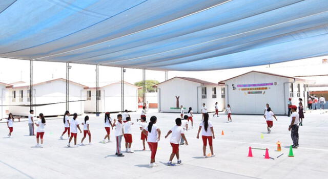 Trasladaron 32 aulas prefabricadas a colegios de Caravelí