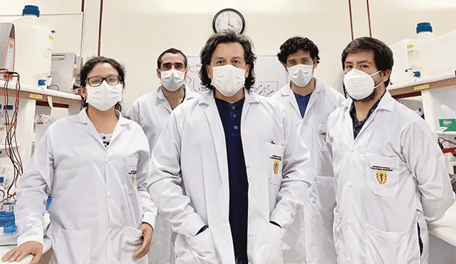 Ciencia. Edward Málaga (centro) y su equipo esperan que el Minsa acelere los trámites que demoran la prueba molecular.