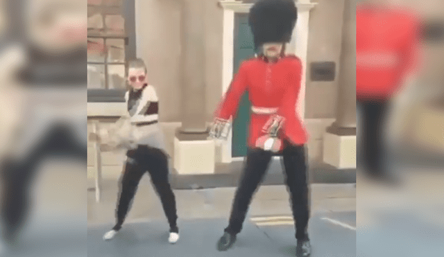 Video es viral en Facebook. La chica creyó que el oficial permanecería inmóvil mientras ella bailaba; sin embargo, ocurrió algo que ella nunca imaginó. Foto: Captura.