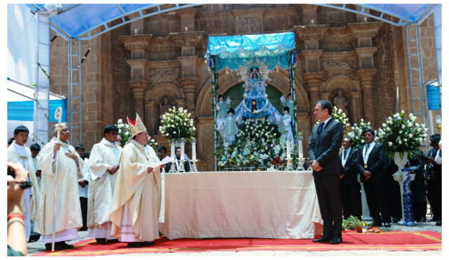 Ministro de Cultura, Salvador del Solar, entregó Orden del Sol a la Virgen de la Candelaria