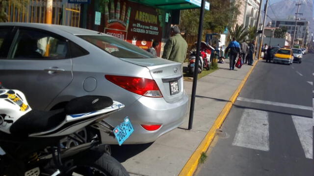 #YoDenuncio: peatones no pueden utilizar veredas de Arequipa