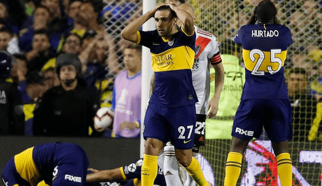 El lamento de los jugadores de Boca luego de que arbitro anulara el gol de Eduardo Salvio