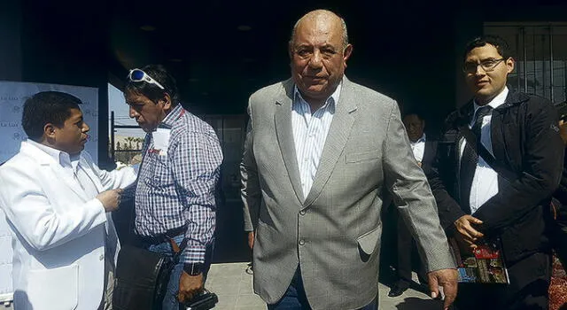 Tacna: Candidato Robledo evita hablar sobre vínculos con mafia Los Cuellos Blancos 