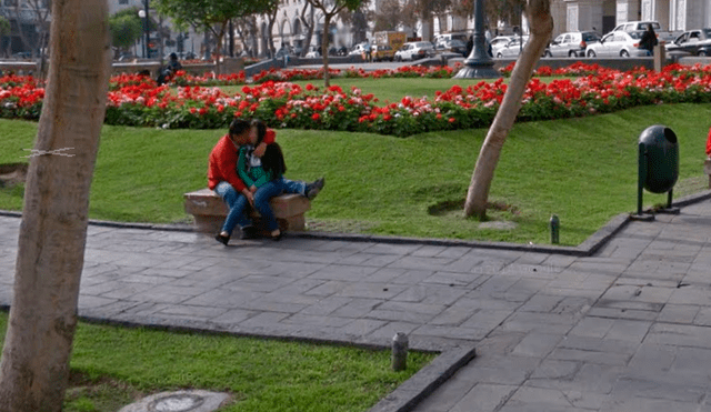 Google Maps: 'recorre' por Plaza San Martín y descubre a expareja en íntimo momento con su amante [FOTOS]