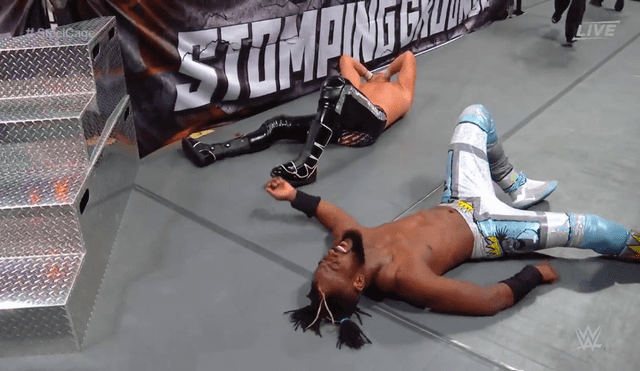 Kofi Kingston venció a Dolph Ziggler para retener el título de WWE en un Steel Cage Match.